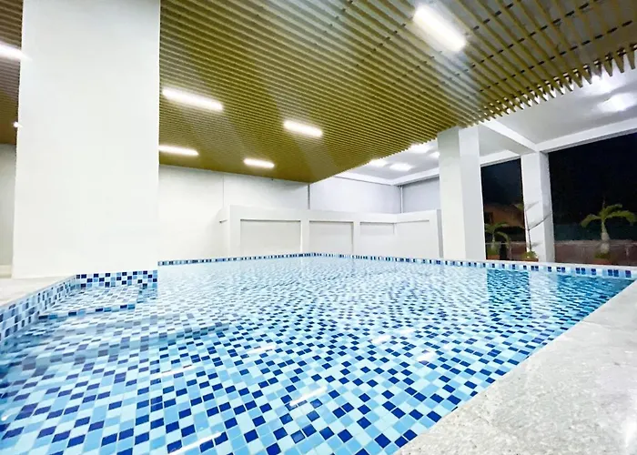 Apartamento Lovely Penthouse Near Airport, Of Dreams 8pax *